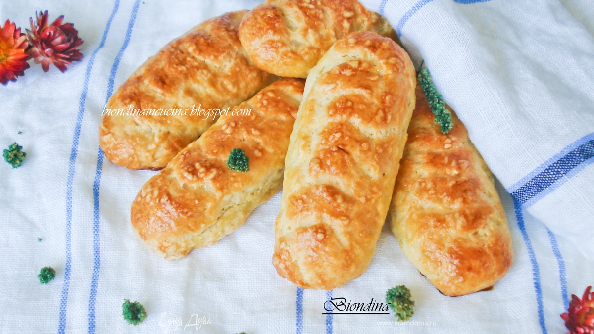 Простые булочки на молоке к завтраку