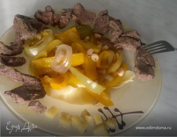 Баранина в восточном стиле с уцхо овощами и спагетти Баранина в восточном стиле с уцхо овощами и спагетти