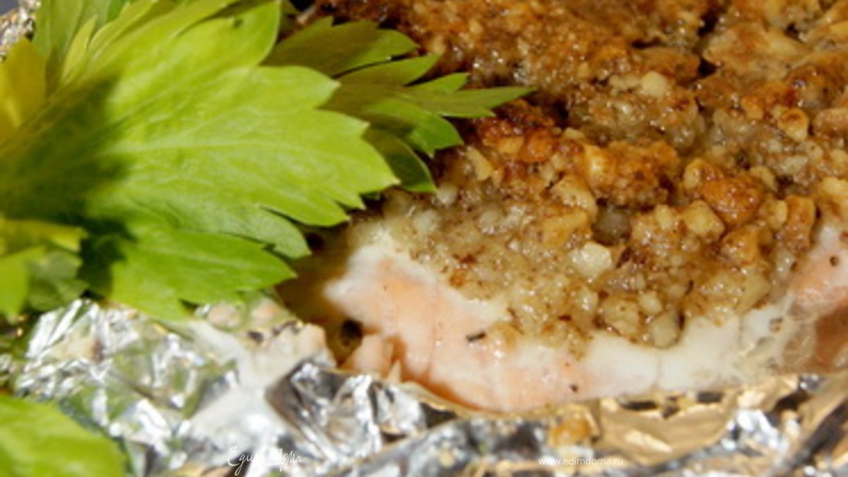 Семга в орехово-сырной корочке
