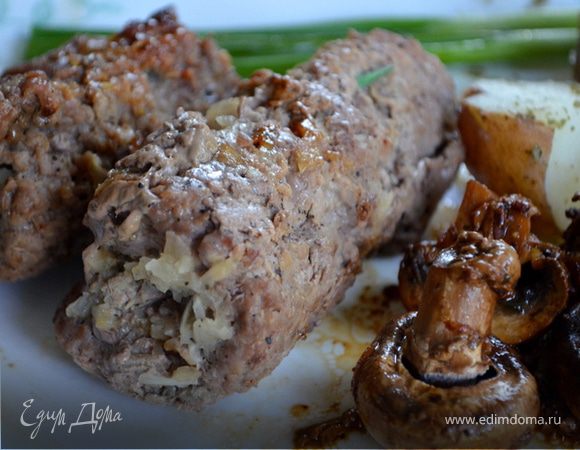 Говядина по-уральски с чесноком и луком Говядина по-уральски с чесноком и луком