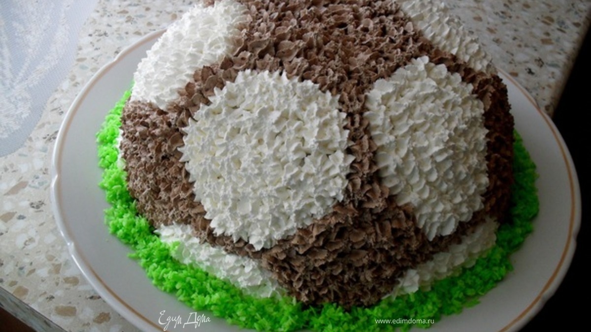 Торт "Футбольный мяч"