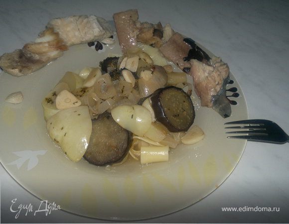 Отварная сайра и сом, овощи прованс и спагетти