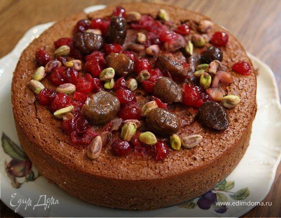 Каштановый пирог с миндалем, клюквой и фисташками Каштановый пирог с миндалем, клюквой и фисташками