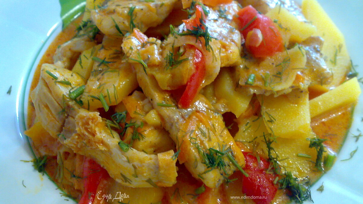 Филе щуки тушеное с овощами.