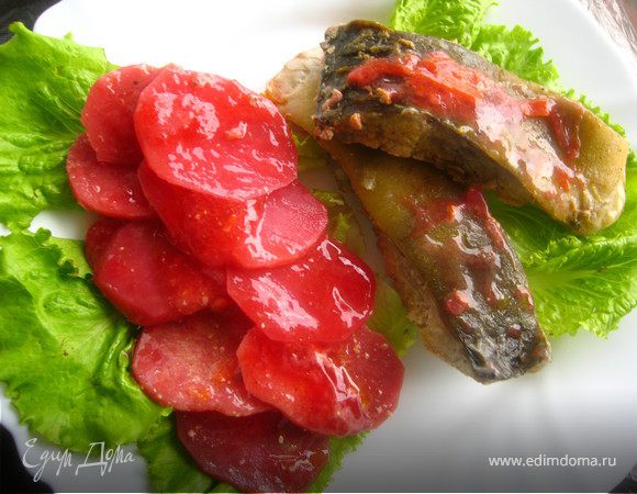 Карп на подушке из овощей