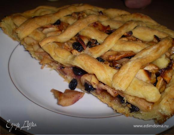 Яблочный пирог с изюмом