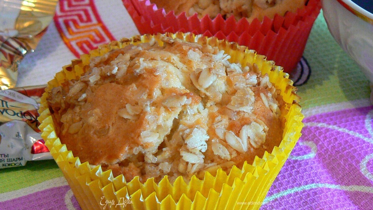 кексы со сливой и штрейзелем