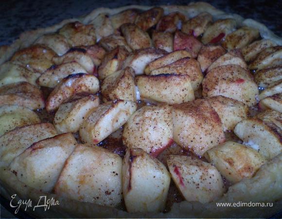 Пирог "Яблоки в карамели"