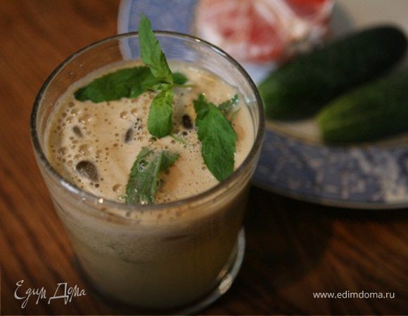 Лимонад с грейпфрутом, лимоном и огурцами