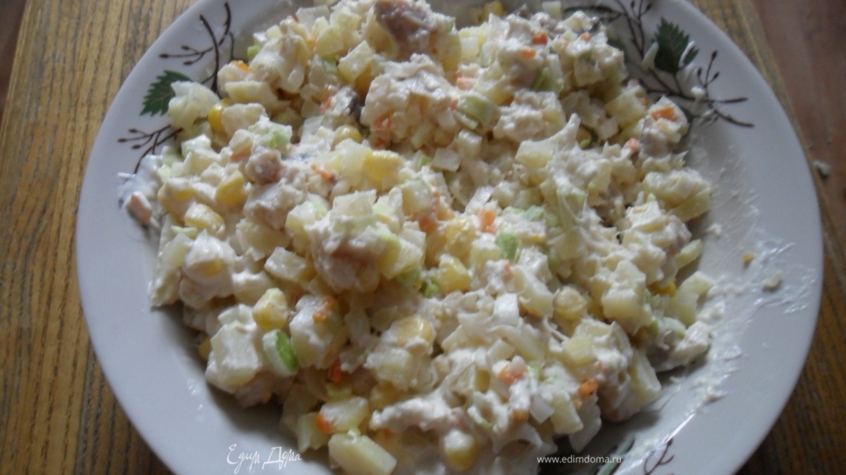 Салат из мяса сома