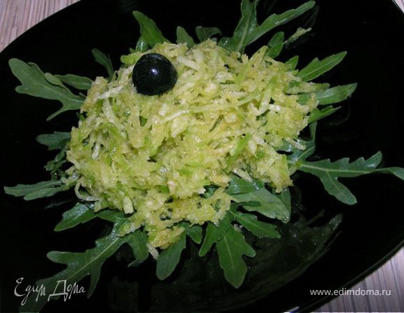 Салат из зеленой редьки с руколой Салат из зеленой редьки с руколой