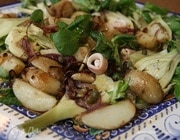 Салат с фенхелем, картофелем и кальмарами