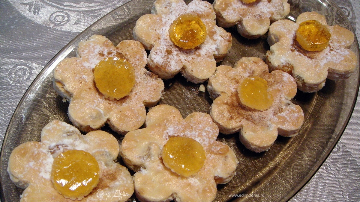 Печенье с миндалем и изюмом