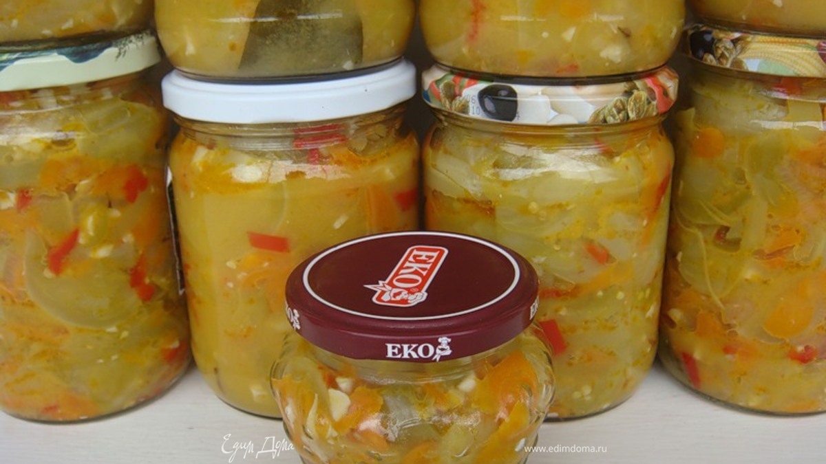 Заготовка на зиму - "Салат из зеленых помидор"