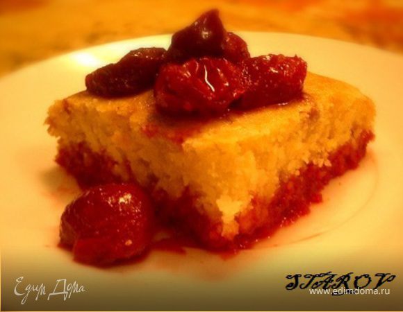 Лимонный манник с вишневым соусом Лимонный манник с вишневым соусом