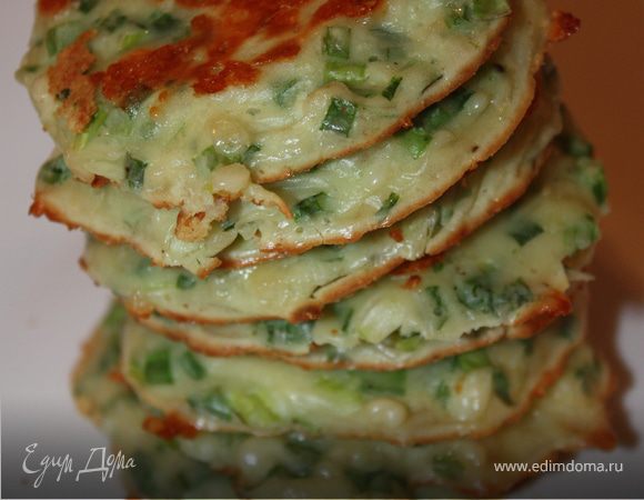 Оладушки из зеленого лука и сыра Оладушки из зеленого лука и сыра