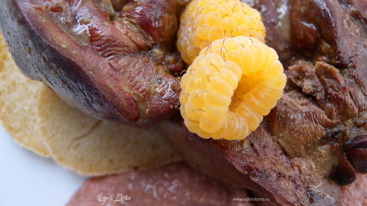 + Печень-гриль с инжирно-малиновым соусом