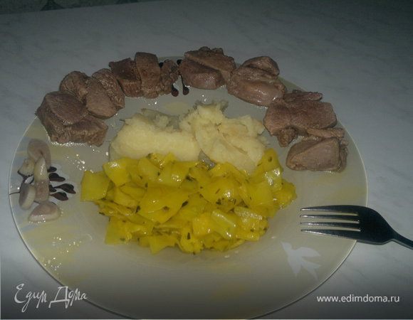 Индийский обед ( бедро индейки + острая капуста и оригинальное пюре )