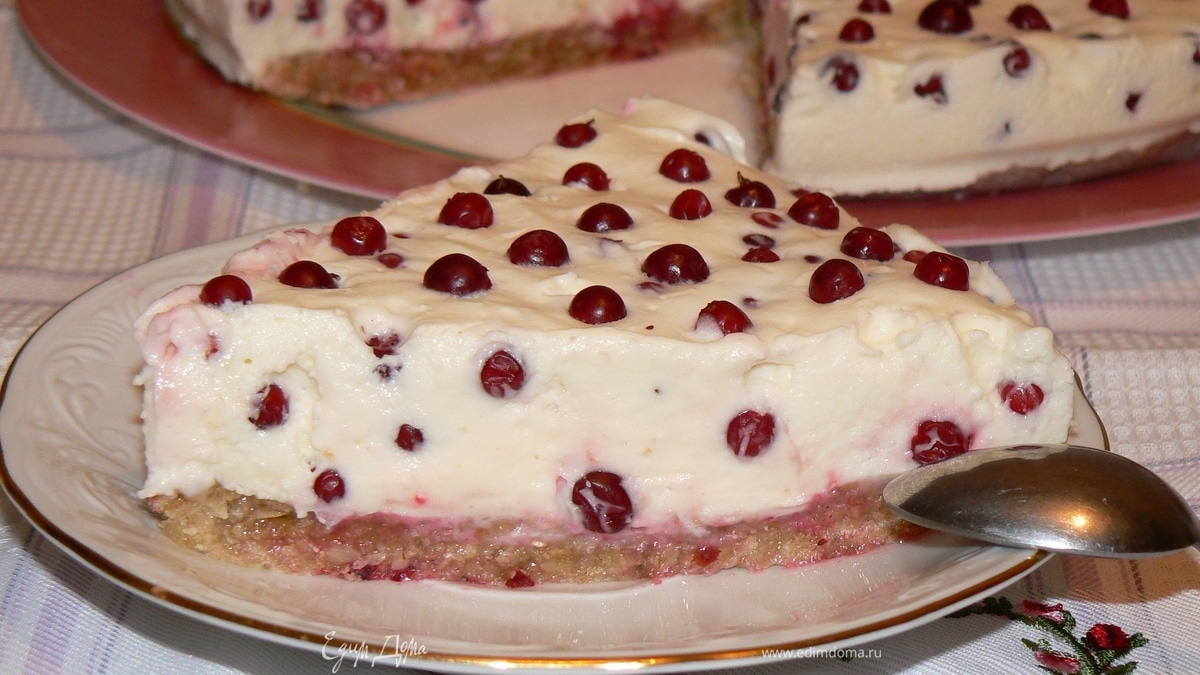 Чизкейк с брусникой и маскарпоне