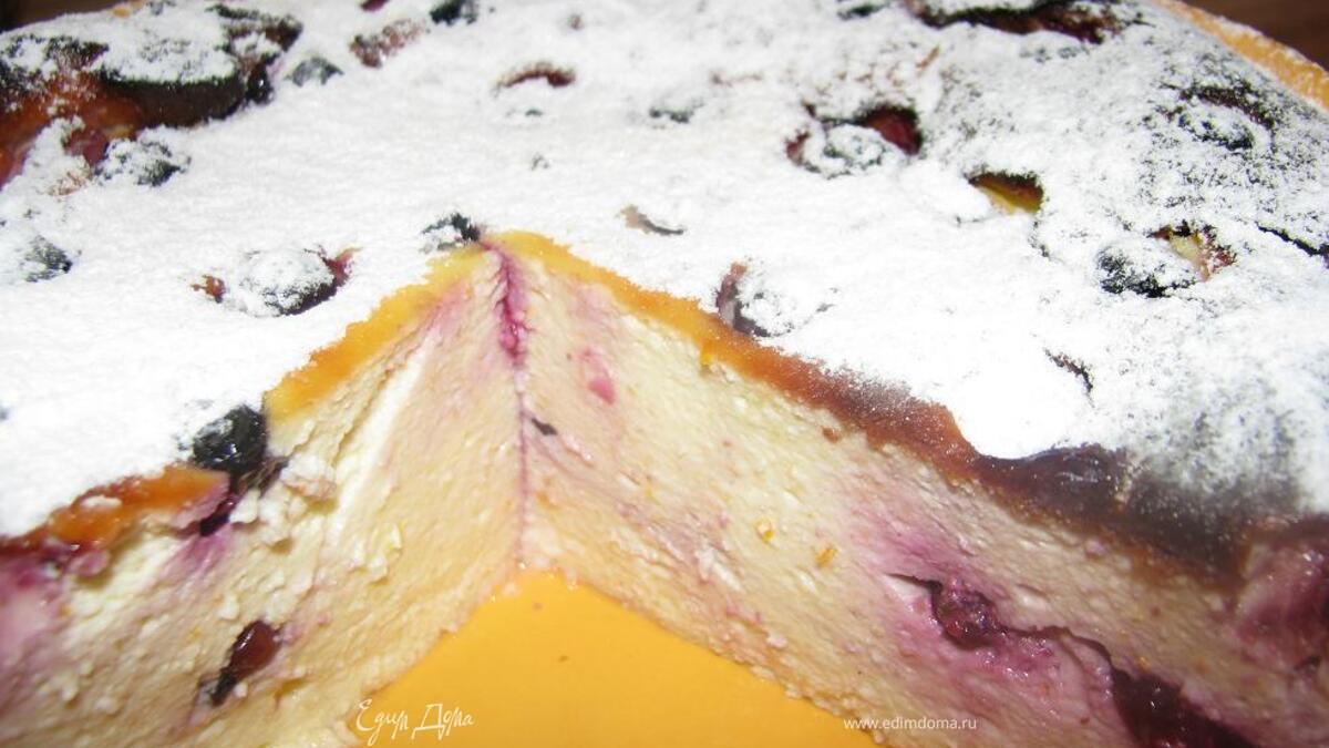 Нежнейшая творожная запеканка со смородиной