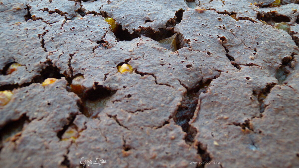 Пирог на хлопьях Нордик с дыней и физалисом