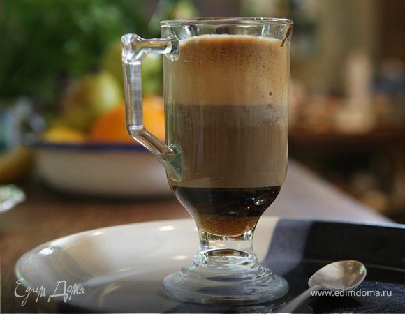 Кофейный напиток с горячим шоколадом Кофейный напиток с горячим шоколадом