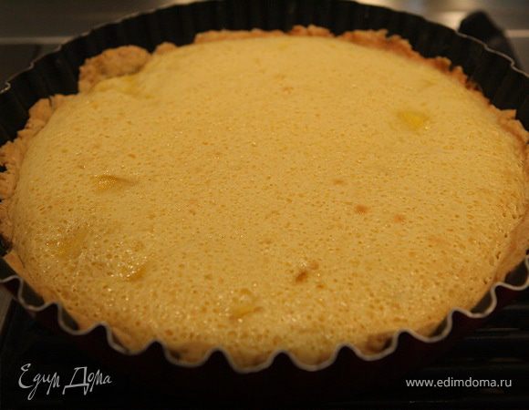 Песочный пирог с миндалем и манго Песочный пирог с миндалем и манго