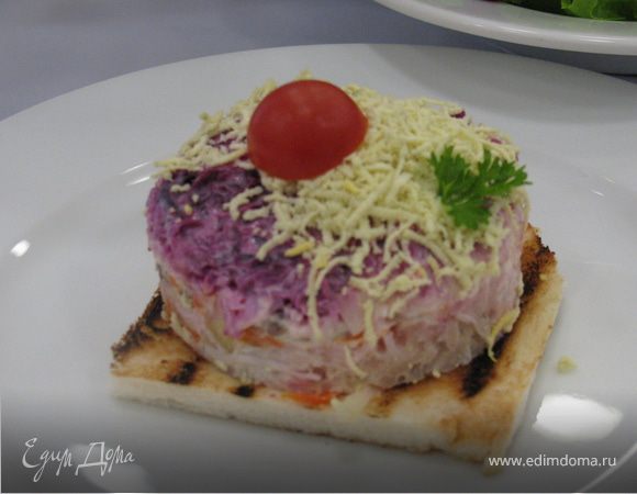 Селёдка под шубой на тосте. Селёдка под шубой на тосте.