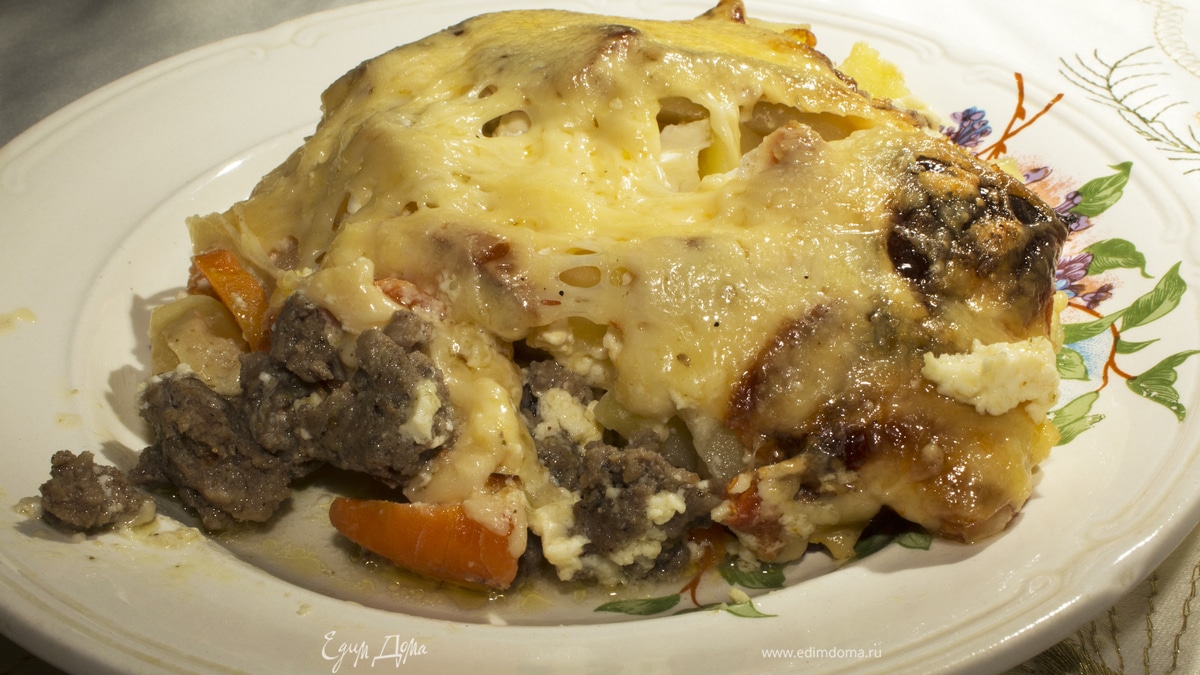 Запеканка с фаршем и цукини