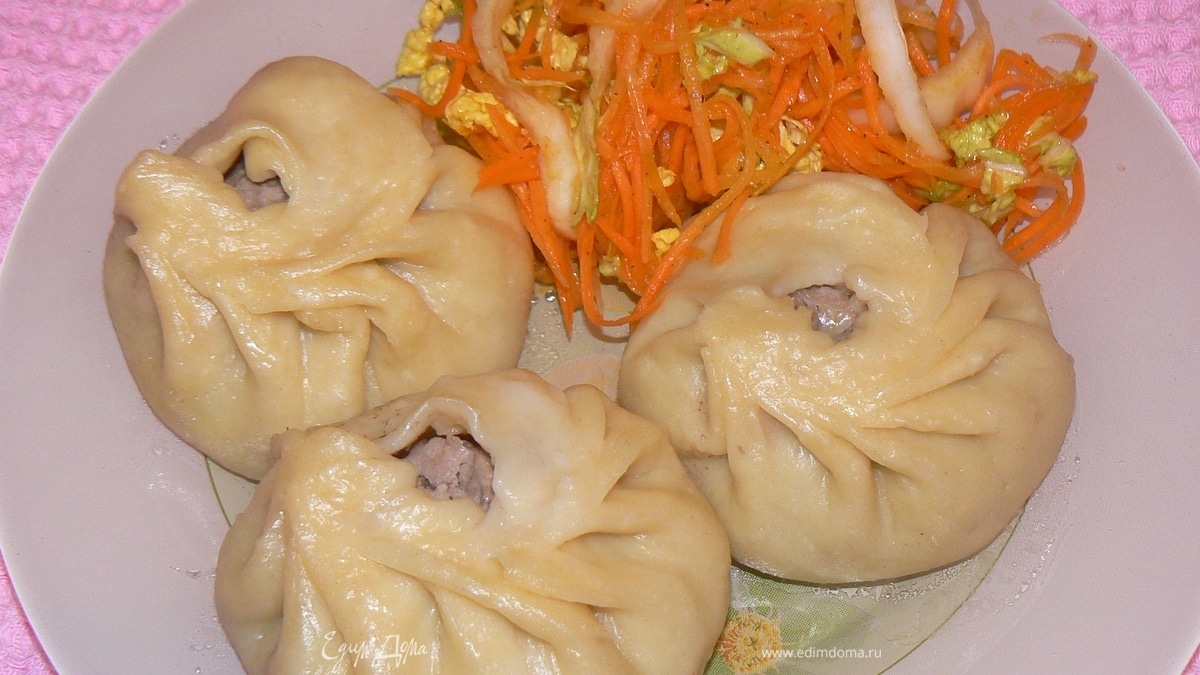 Позы (буузы). Бурятская кухня.