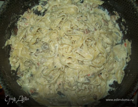 Фетучини с шампиньонами в сливочно-сырном соусе!))) Фетучини с шампиньонами в сливочно-сырном соусе!)))