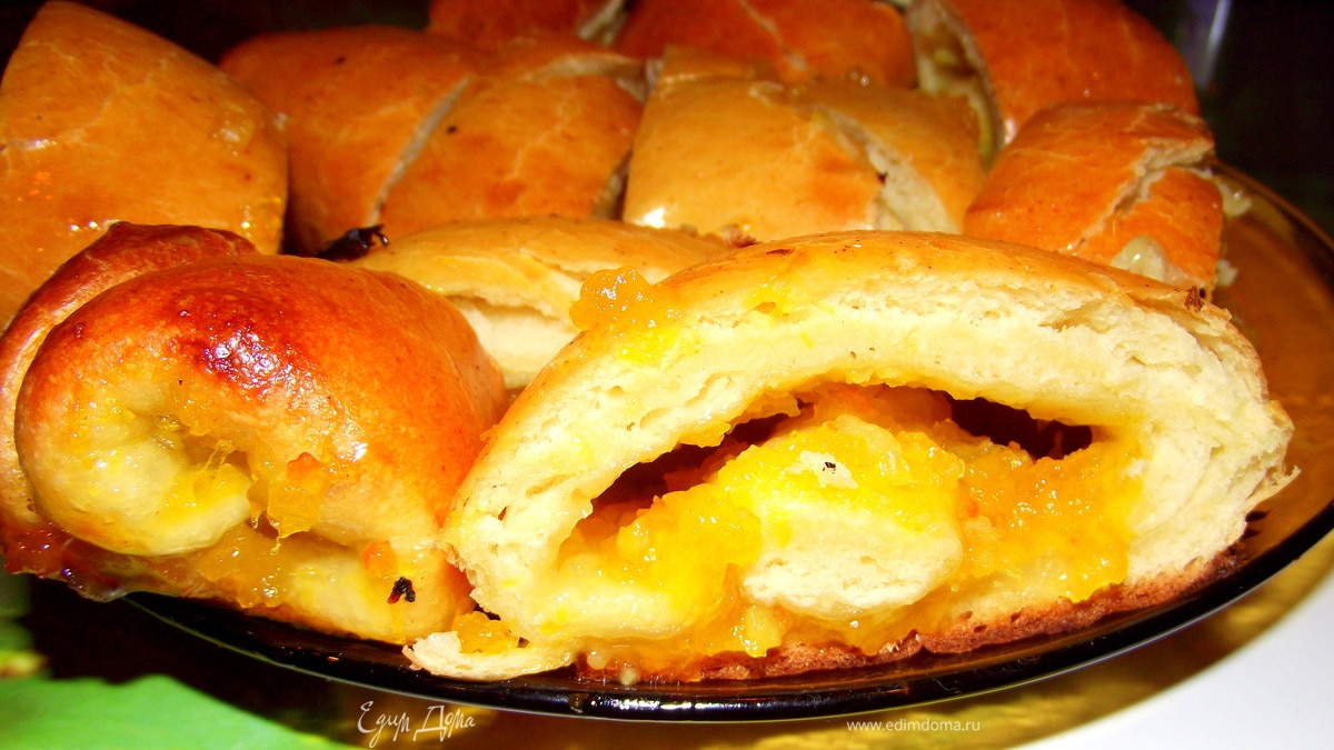 Нежный рулет с джемом