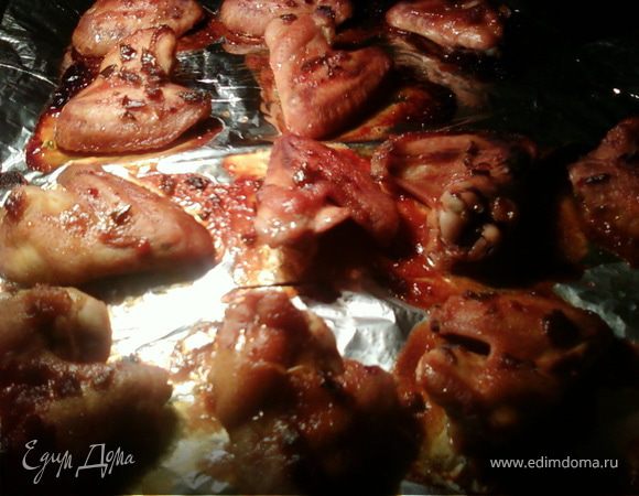 Запечённые куриные крылышки в медовом соусе Запечённые куриные крылышки в медовом соусе