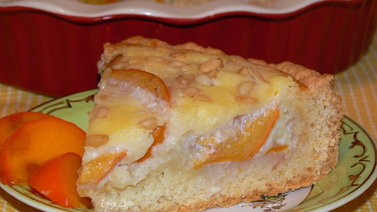 Пирог с хурмой