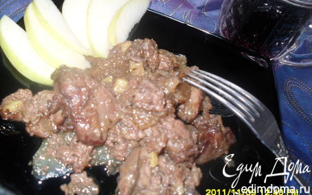 Рецепт Куриная печень с яблочно-имбирным соусом