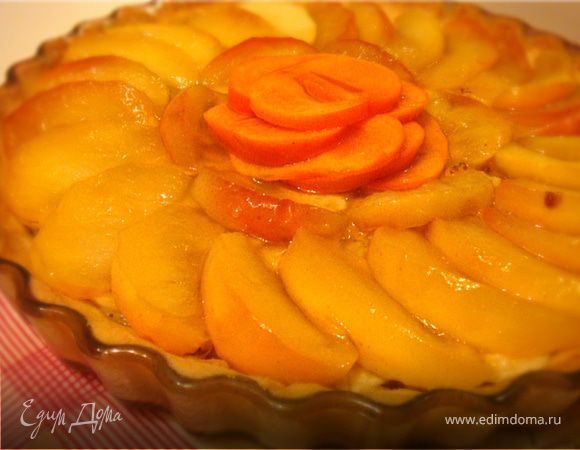 Тарт с карамелизованными яблоками Тарт с карамелизованными яблоками
