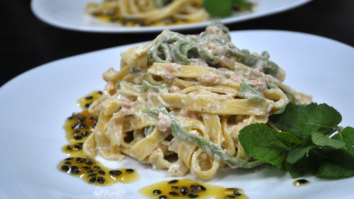 Паста с лососем и маракуйей от Стефано Антониолли