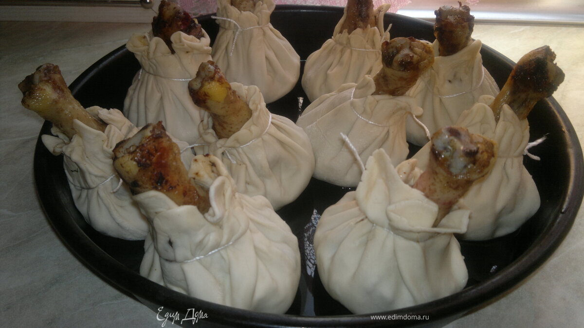 Куриная ножка в слоёном тесте