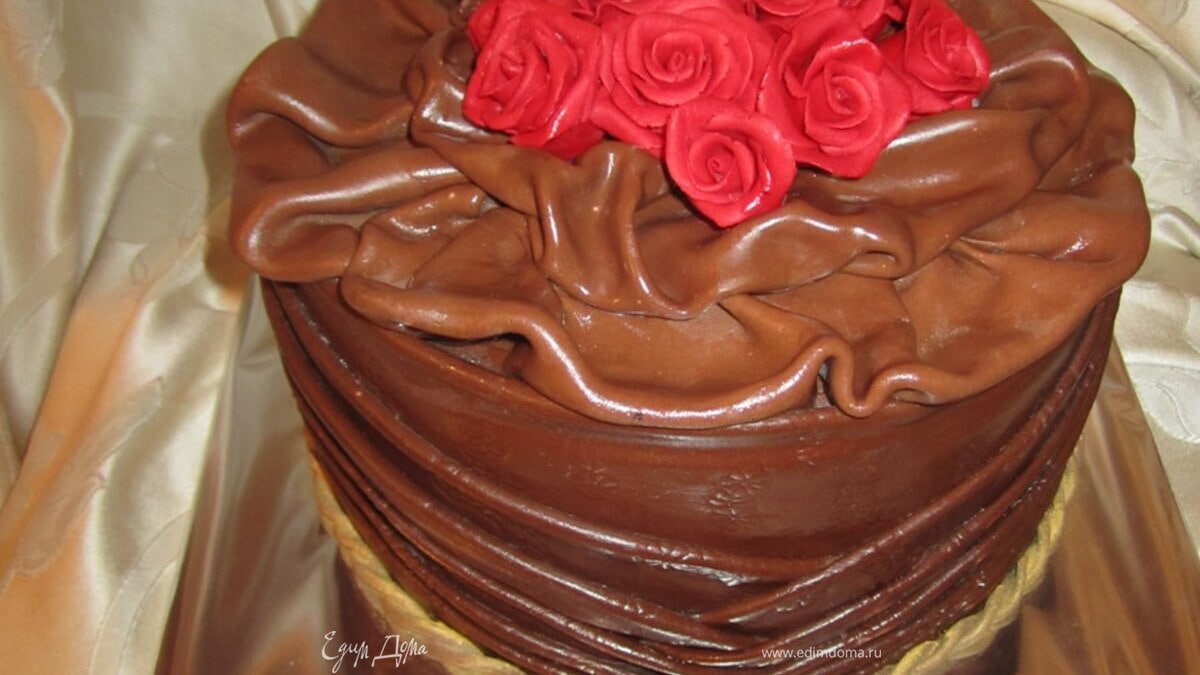 Торт " Розы с драпировкой"