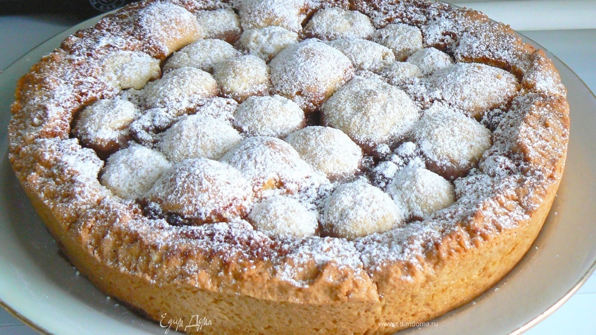 Пирог "Земляничный секрет"