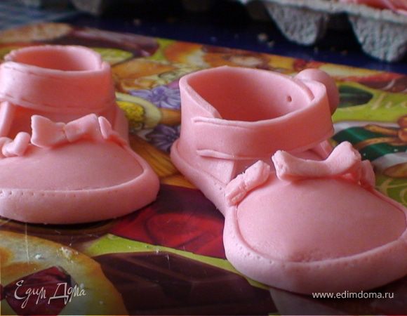 Детские туфельки из мастики