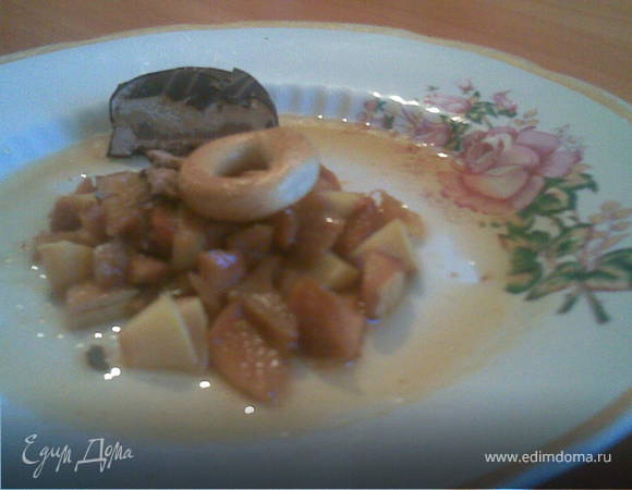 Салат из варёных сухофруктов Салат из варёных сухофруктов