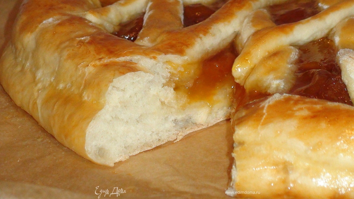 Пирог с курагой;)