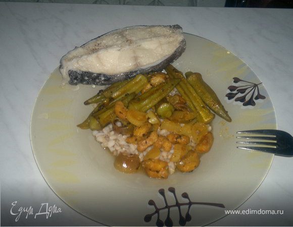 Перловка с бамией и бананом + отварной стейк из зубатки в пряном чайном бульоне. Перловка с бамией и бананом + отварной стейк из зубатки в пряном чайном бульоне.