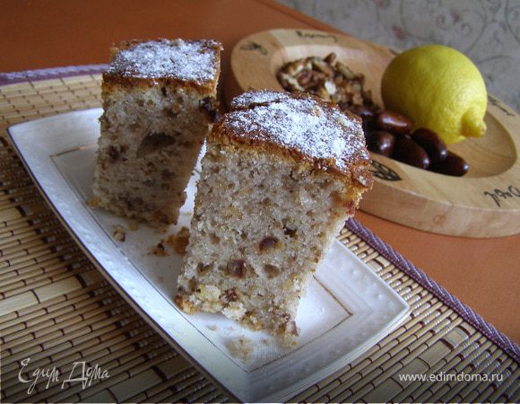 Кекс с фиником, грецким орехом и лимонным флёром