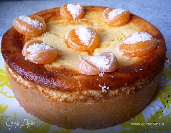 Сочный сметанный пирог с мандаринами и кокосом