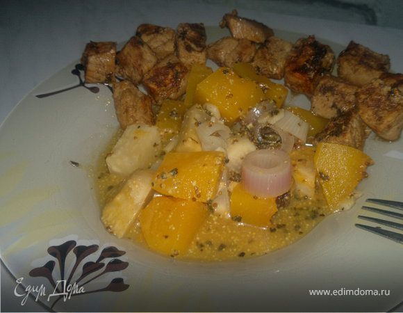 Французское горчичное овощное рагу и сладкая свиная корейка Французское горчичное овощное рагу и сладкая свиная корейка