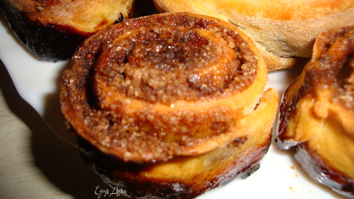 Булочки с корицей