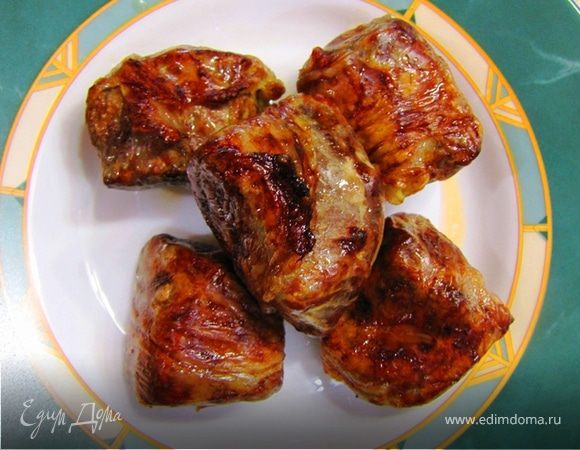 Шашлык из говяжьей печени в жировой сетке