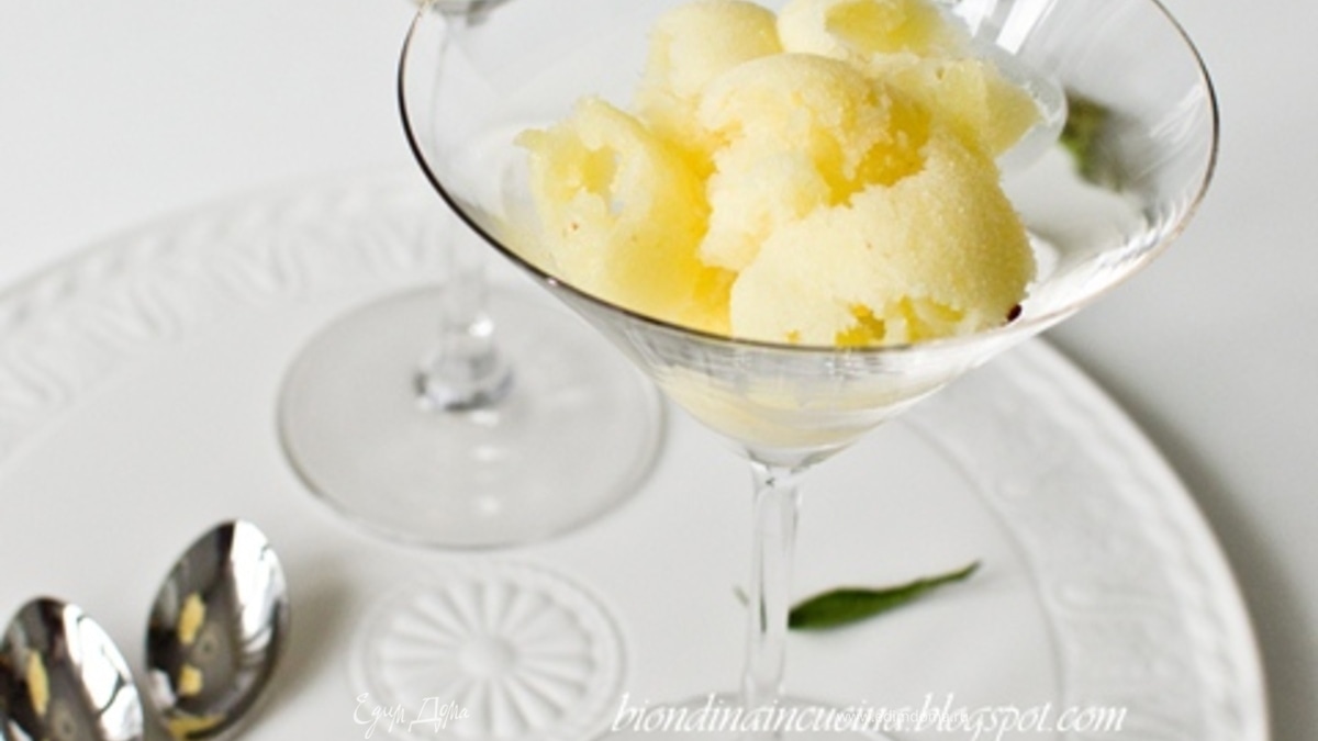 Ананасовое сорбе